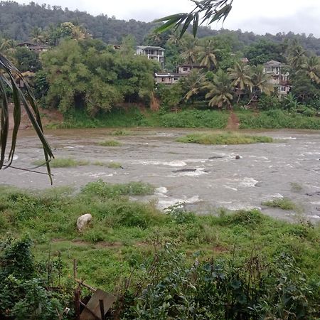 Kandy River Garden ภายนอก รูปภาพ