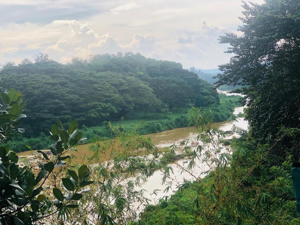 Kandy River Garden ภายนอก รูปภาพ